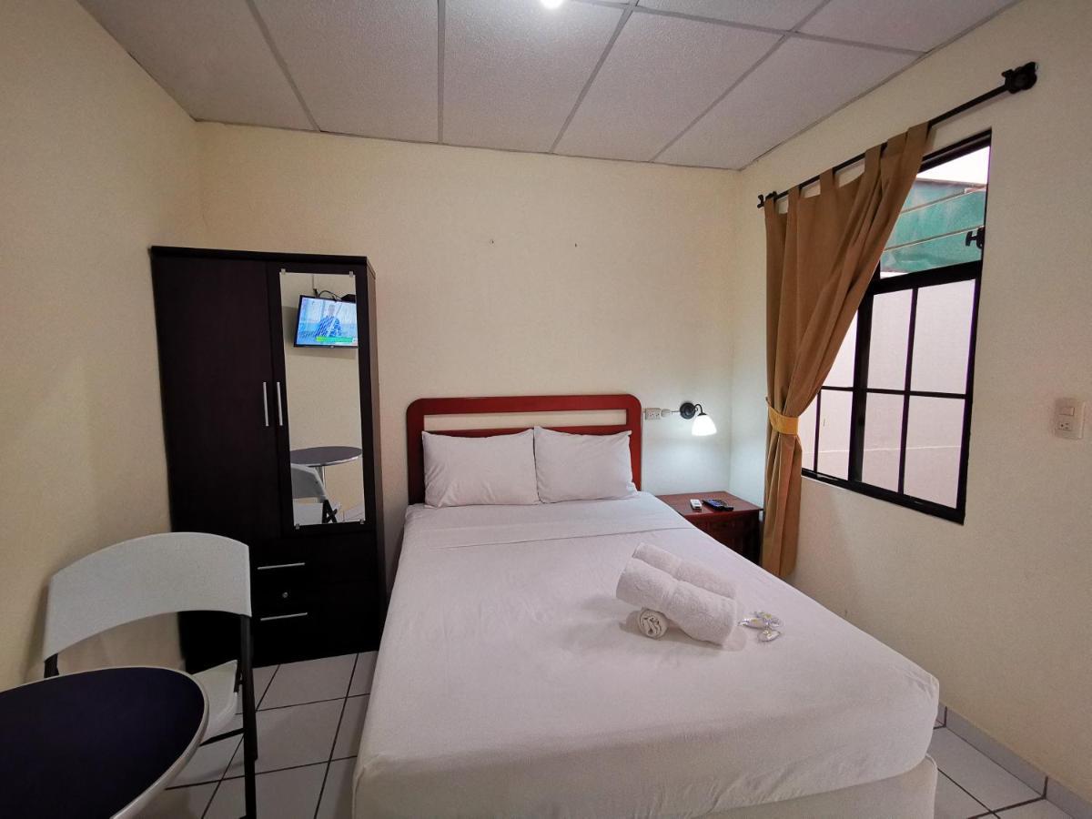 Hotel Armonia Hostal San Salvador Esterno foto