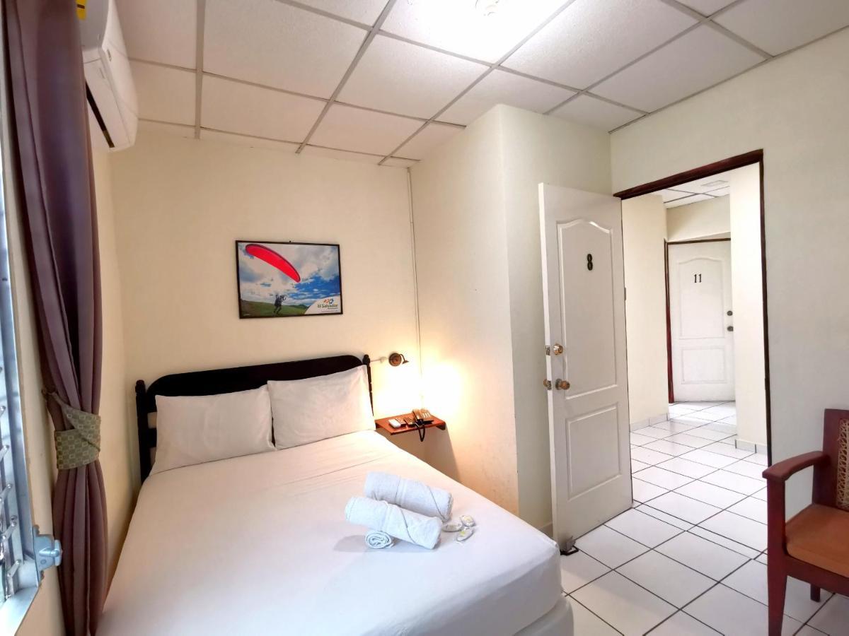 Hotel Armonia Hostal San Salvador Esterno foto