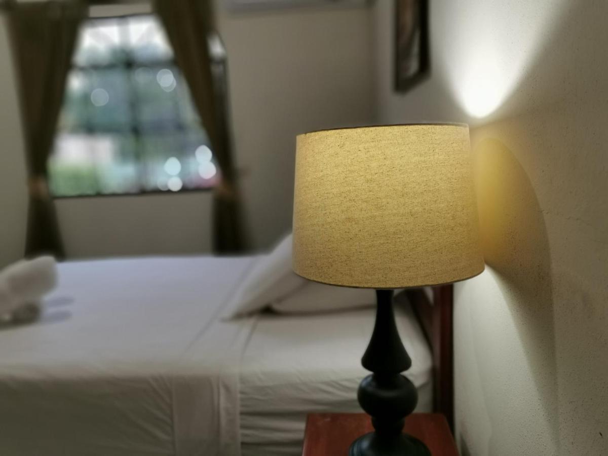 Hotel Armonia Hostal San Salvador Esterno foto