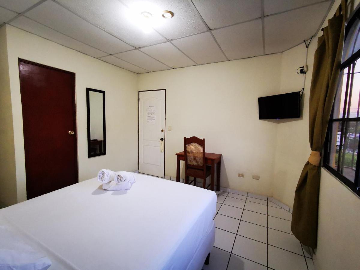 Hotel Armonia Hostal San Salvador Esterno foto