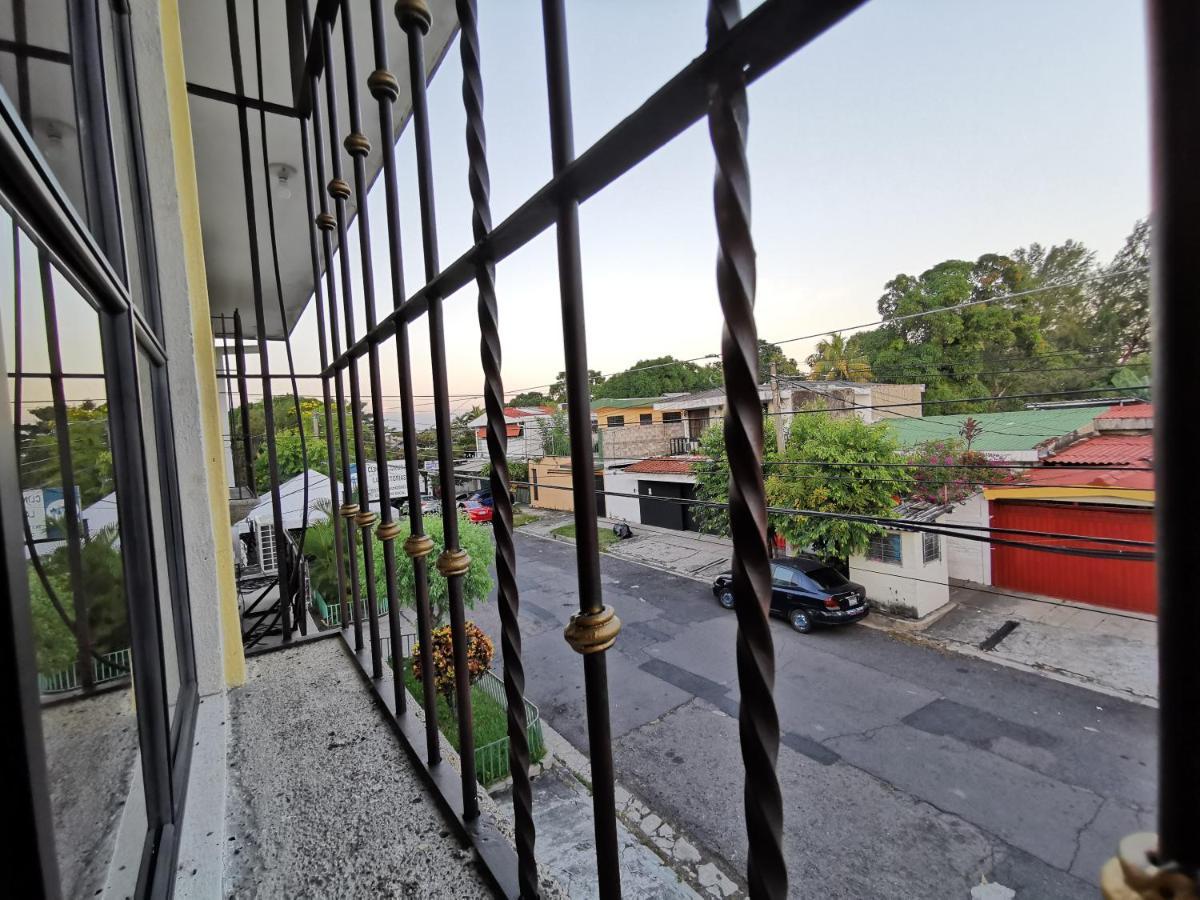 Hotel Armonia Hostal San Salvador Esterno foto