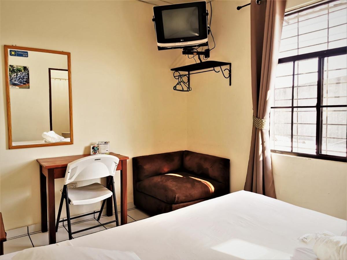 Hotel Armonia Hostal San Salvador Esterno foto