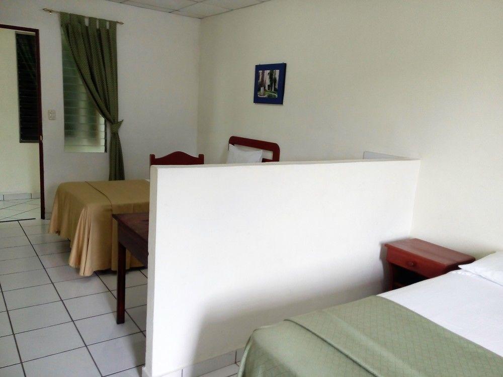 Hotel Armonia Hostal San Salvador Esterno foto