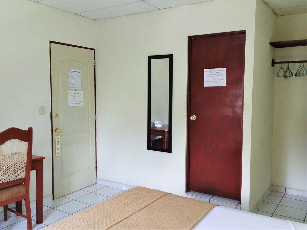 Hotel Armonia Hostal San Salvador Esterno foto
