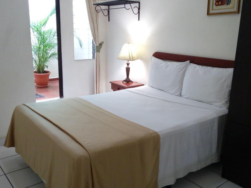 Hotel Armonia Hostal San Salvador Esterno foto