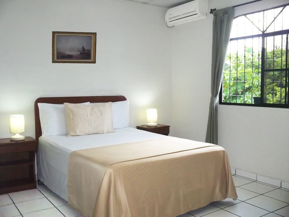 Hotel Armonia Hostal San Salvador Esterno foto