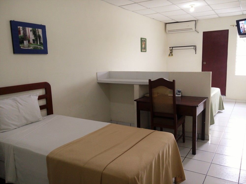 Hotel Armonia Hostal San Salvador Esterno foto
